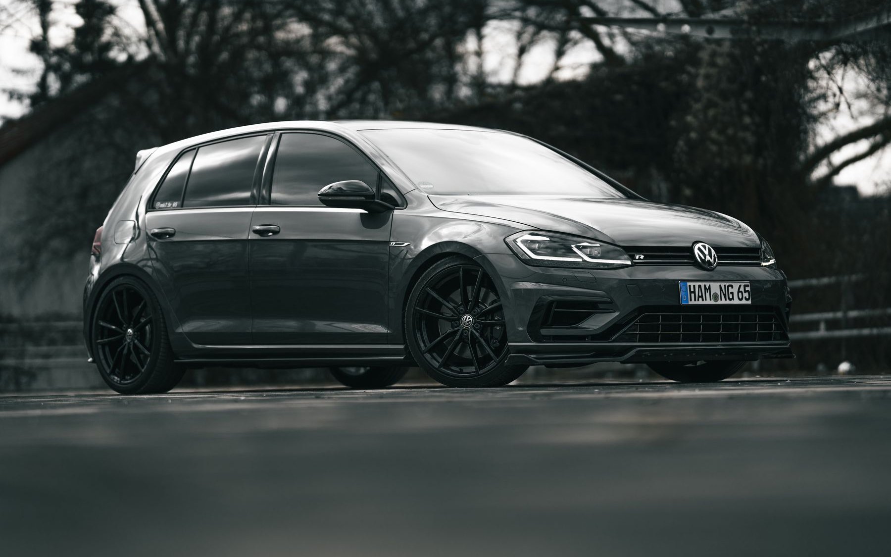 Lowered grey Volkswagen Golf R Mk7.5 on black wheels